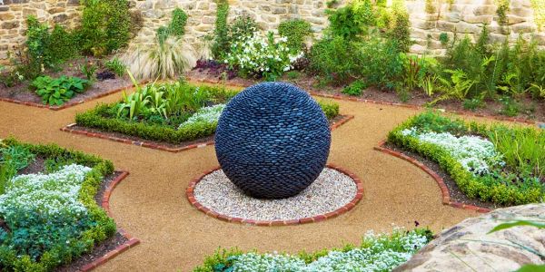 Шикарные идеи украшения сада из камня - садовый арт