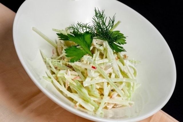 10 самых вкусных весенних салатов – чем побаловать себя и близких