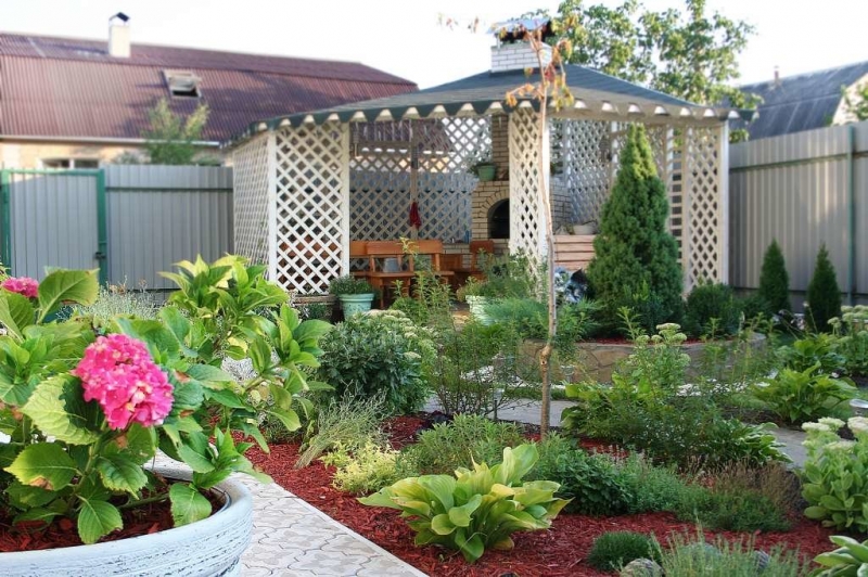Идеи дизайна садовой беседки — на зависть соседям