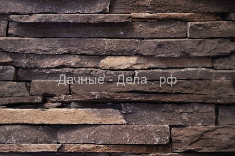 Натуральный камень в дизайне дачного участка: фасады, заборы, мощение
