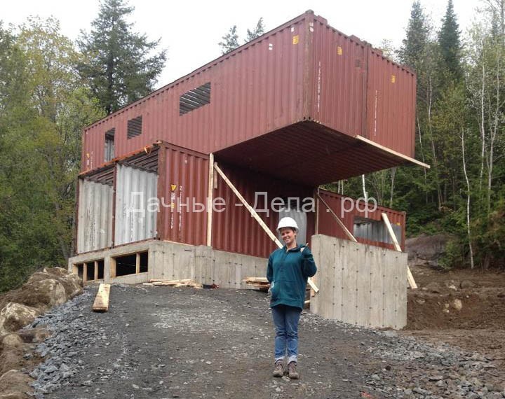 Девушка построила дом из контейнеров и получилось потрясающе!