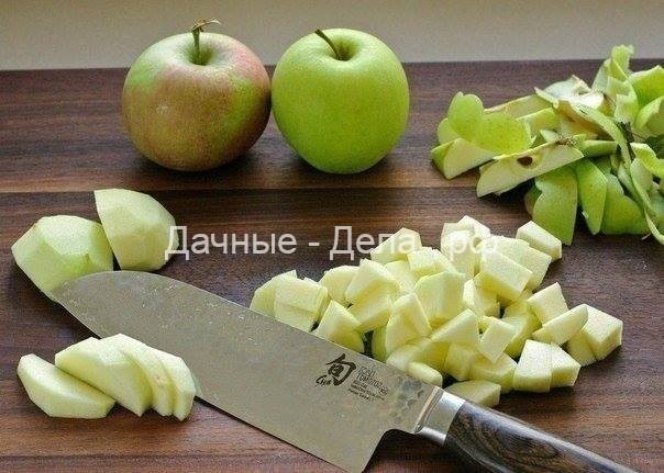 Простой рецепт очень вкусного яблочного штруделя